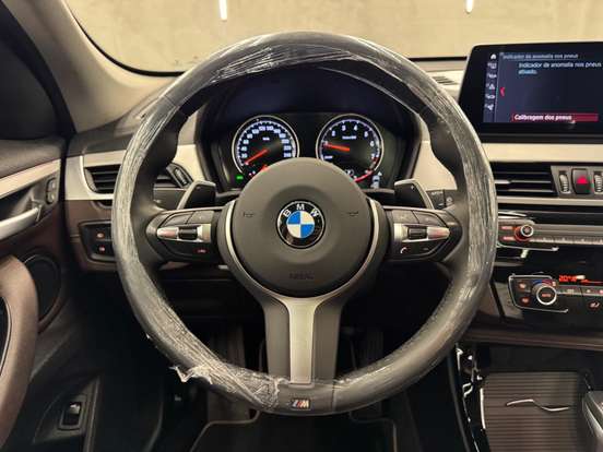 BMW-X1-2.0 16V TURBO ACTIVEFLEX SDRIVE20I X-LINE 4P AUTOMÁTICO BMW-X1-2022