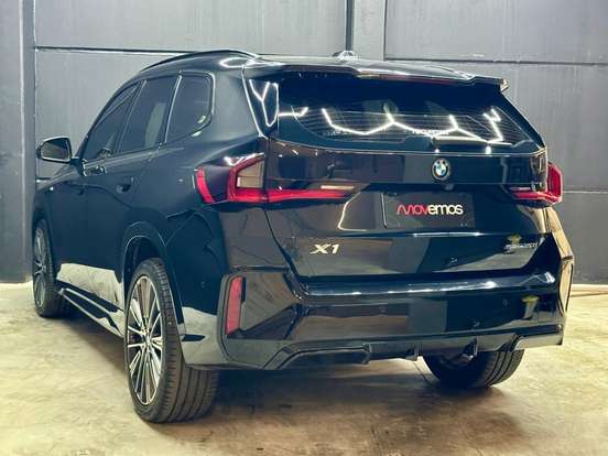 BMW-X1-2024