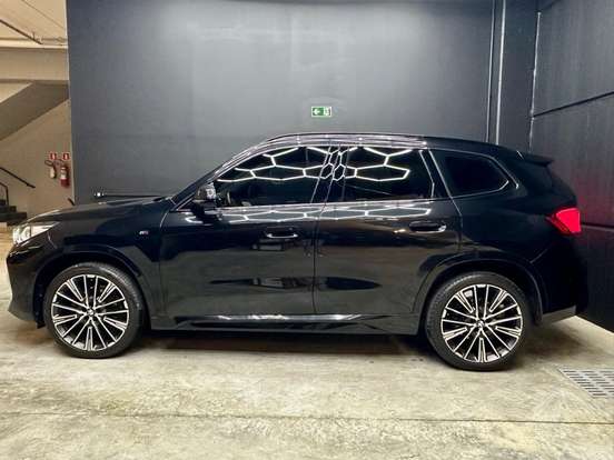 BMW-X1-2024