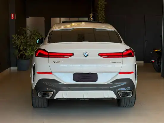 BMW-X6-3.0 TWINPOWER GASOLINA XDRIVE40I M SPORT AUTOMÁTICO BMW-X6-2024