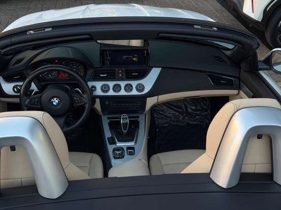 BMW-Z4-2.0 16V TURBO GASOLINA SDRIVE20I AUTOMÁTICO BMW-Z4-2013