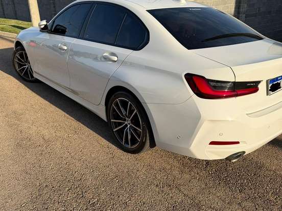BMW-320i-2.0 16V TURBO FLEX SPORT GP AUTOMÁTICO BMW-320i-2024