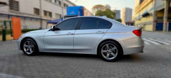 BMW-320i-2.0 16V TURBO GASOLINA 4P AUTOMÁTICO BMW-320i-2013