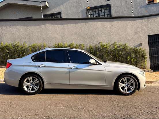 BMW-320i-2.0 SPORT GP 16V TURBO ACTIVE FLEX 4P AUTOMÁTICO BMW-320i-2017