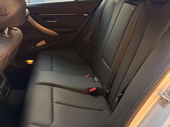 BMW-320i-2.0 SPORT GP 16V TURBO ACTIVE FLEX 4P AUTOMÁTICO BMW-320i-2017