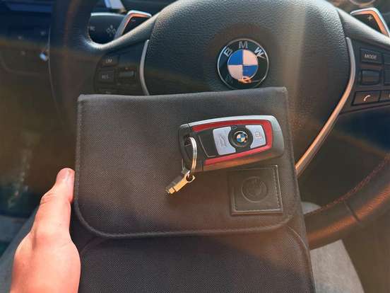 BMW-320i-2.0 SPORT GP 16V TURBO ACTIVE FLEX 4P AUTOMÁTICO BMW-320i-2017