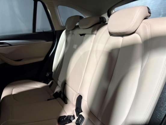 BMW-X1-2020