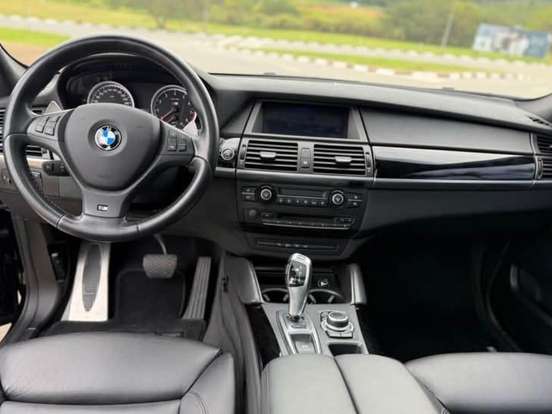 BMW-X5-4.4 M V8 32V BI-TURBO GASOLINA 4P AUTOMATICO BMW-X5-2011
