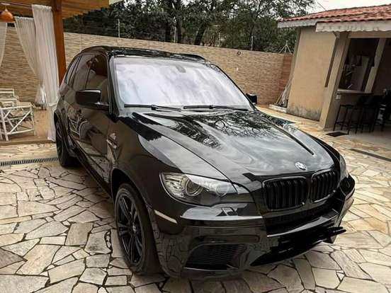 BMW-X5-4.4 M V8 32V BI-TURBO GASOLINA 4P AUTOMATICO BMW-X5-2011