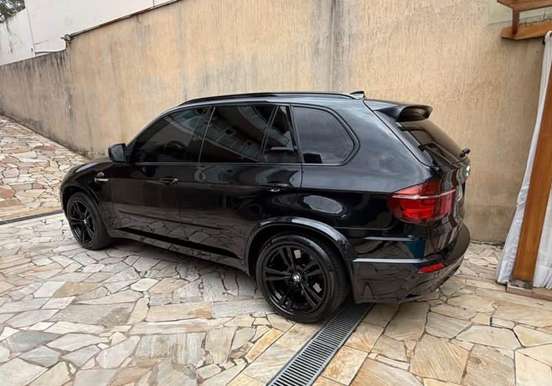 BMW-X5-2011