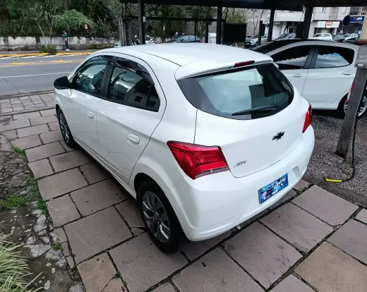 CHEVROLET-ONIX-2021