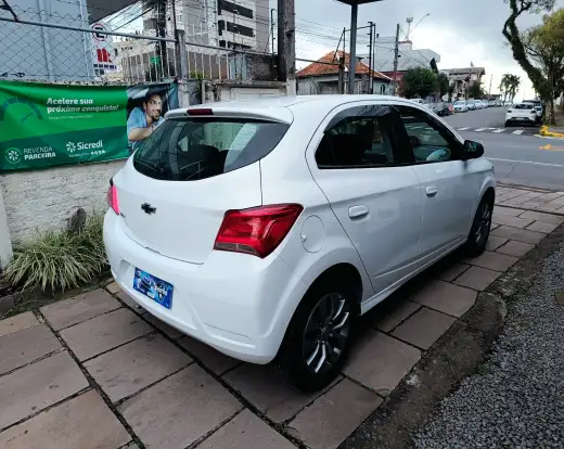 CHEVROLET-ONIX-2021