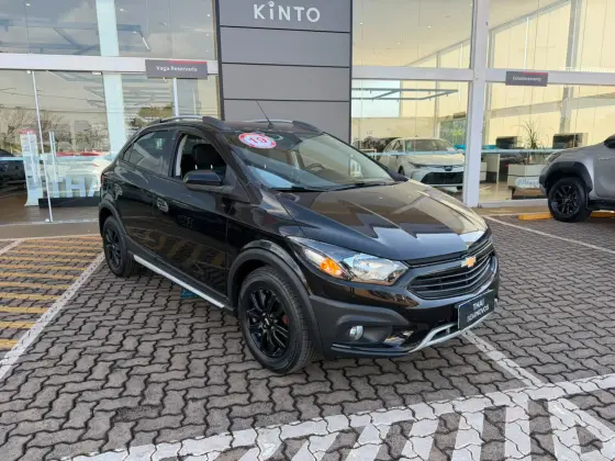 CHEVROLET ONIX 1.4 MPFI ACTIV 8V FLEX 4P AUTOMÁTICO