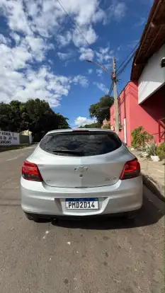 CHEVROLET-ONIX-2015