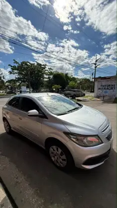 CHEVROLET-ONIX-2015