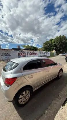 CHEVROLET-ONIX-2015
