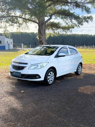 CHEVROLET ONIX 1.0 MPFI LT 8V FLEX 4P MANUAL