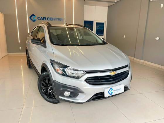 CHEVROLET ONIX 1.4 MPFI ACTIV 8V FLEX 4P AUTOMÁTICO