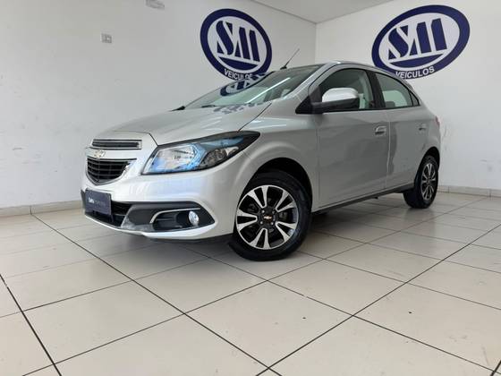 CHEVROLET ONIX 1.4 MPFI LTZ 8V FLEX 4P AUTOMÁTICO