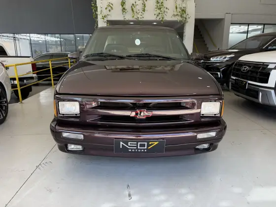 CHEVROLET S10 4.3 SFI DLX 4X2 CS V6 12V GASOLINA 2P MANUAL CHEVROLET S10 4.3 SFI DLX 4X2 CS V6 12V GASOLINA 2P MANUAL