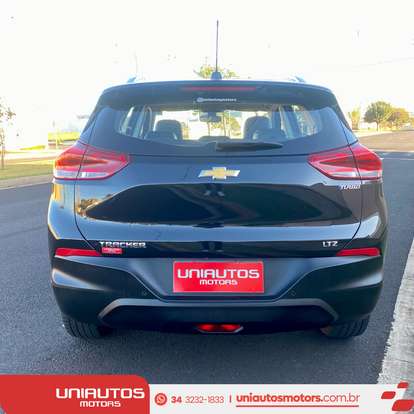 CHEVROLET-TRACKER-2020