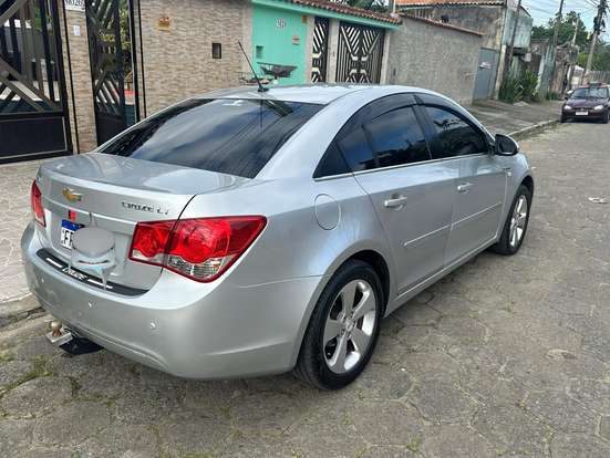 CHEVROLET-CRUZE-2014