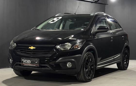 CHEVROLET ONIX 1.4 MPFI ACTIV 8V FLEX 4P AUTOMÁTICO