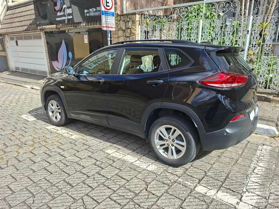 CHEVROLET-TRACKER-2020