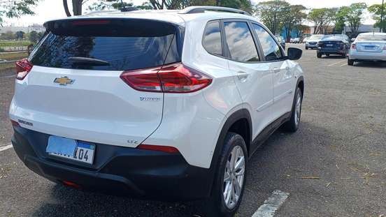 CHEVROLET-TRACKER-2020