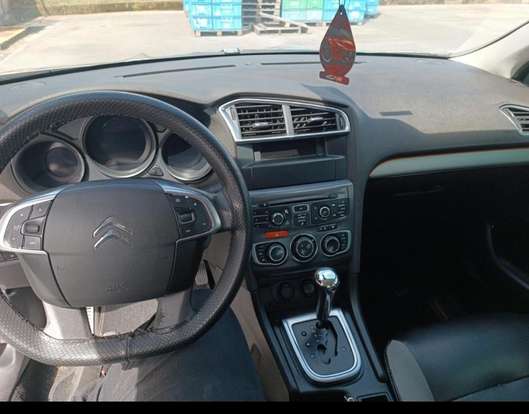 CITROËN-C4 LOUNGE-2.0 MPFI TENDANCE 16V FLEX 4P AUTOMÁTICO CITROËN-C4 LOUNGE-2013