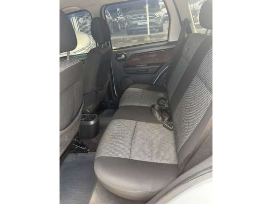 FORD-ECOSPORT-2011