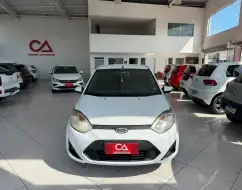 FORD FIESTA 1.6 ROCAM HATCH 8V FLEX 4P MANUAL FORD FIESTA 1.6 ROCAM HATCH 8V FLEX 4P MANUAL