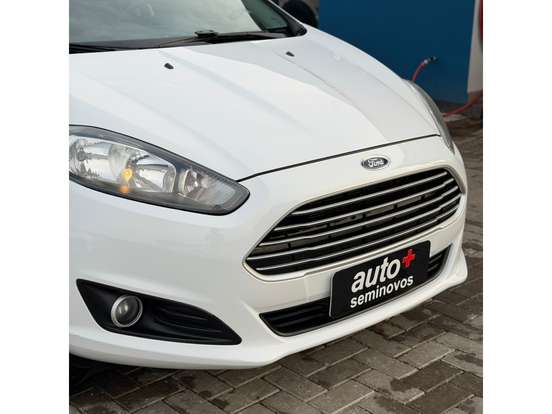 FORD-FIESTA-1.6 SE HATCH 16V FLEX 4P POWERSHIFT FORD-FIESTA-2015