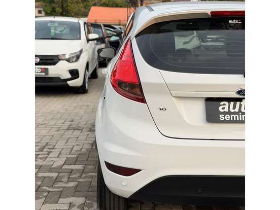 FORD-FIESTA-1.6 SE HATCH 16V FLEX 4P POWERSHIFT FORD-FIESTA-2015