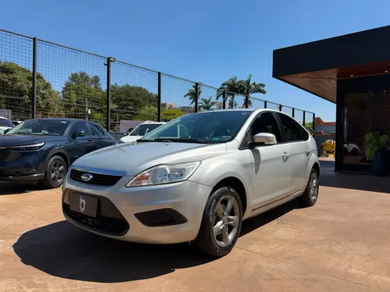FORD FOCUS 1.6 GLX 8V FLEX 4P MANUAL