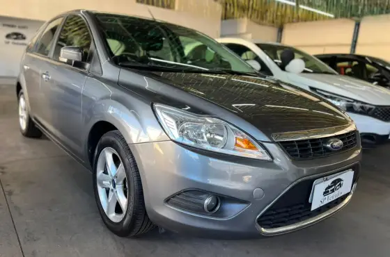 FORD FOCUS 2.0 16V FLEX 4P AUTOMÁTICO FORD FOCUS 2.0 16V FLEX 4P AUTOMÁTICO