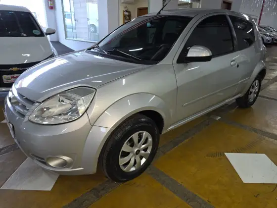 FORD KA 1.0 MPI 8V FLEX 2P MANUAL FORD KA 1.0 MPI 8V FLEX 2P MANUAL