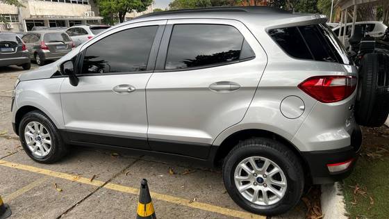 FORD ECOSPORT 1.5 TI-VCT FLEX SE AUTOMÁTICO