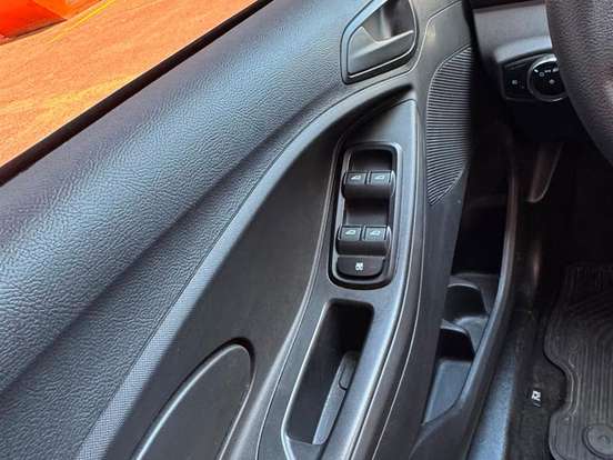 FORD-KA-1.5 TI-VCT FLEX SE SEDAN AUTOMÁTICO FORD-KA-2019