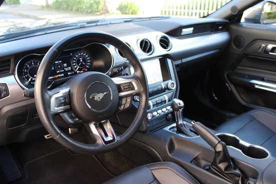 FORD-MUSTANG-2018