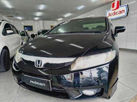 HONDA CIVIC 1.8 LXS 16V FLEX 4P AUTOMÁTICO