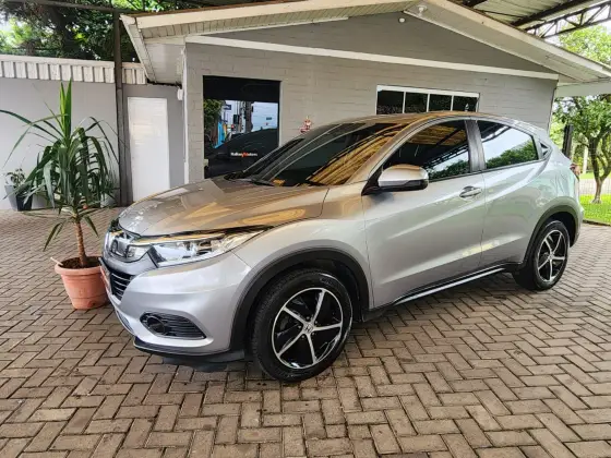HONDA HR-V 1.8 16V FLEX LX 4P AUTOMÁTICO HONDA HR-V 1.8 16V FLEX LX 4P AUTOMÁTICO