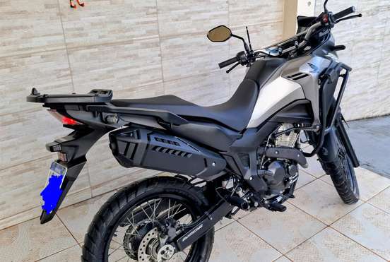 HONDA-XRE 300 SAHARA-2024