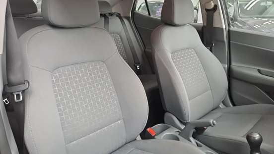 HYUNDAI-HB20S-2024