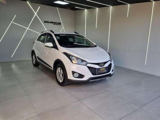 HYUNDAI-HB20X-1.6 16V STYLE FLEX 4P MANUAL HYUNDAI-HB20X-2014