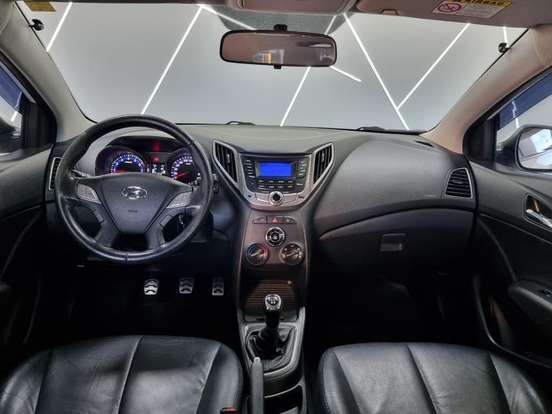 HYUNDAI-HB20X-1.6 16V STYLE FLEX 4P MANUAL HYUNDAI-HB20X-2014