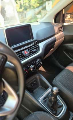 HYUNDAI-HB20-2022