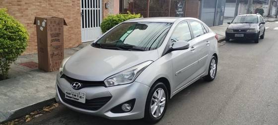 HYUNDAI HB20S 1.6 PREMIUM 16V FLEX 4P AUTOMÁTICO