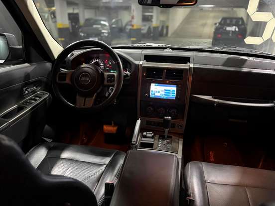 JEEP-CHEROKEE-2012