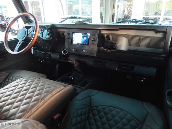 LAND ROVER-DEFENDER-2001